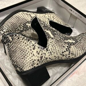 Blondo snakeskin bootie